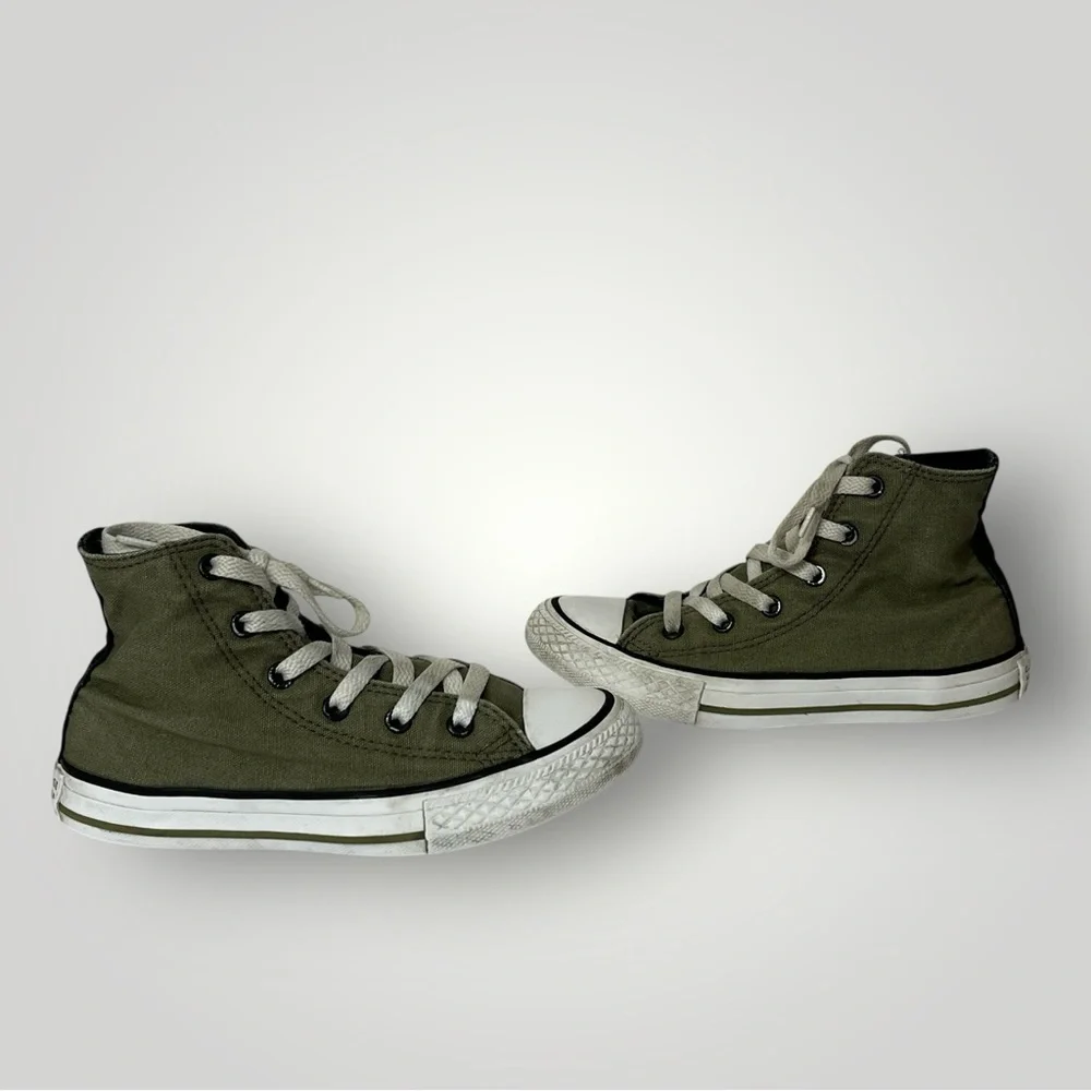 Converse Hi Field‎ Surplus Olive Chuck Taylor Hi Top Sneakers Junior Size 1